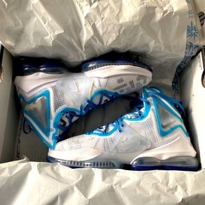 Nike Lebron 19 Space Jam White Blue-Size Mens 9.5(New With Box)White And Dutch